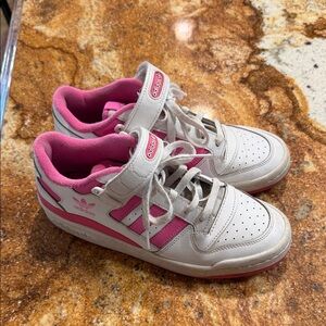 Adidas Sneakers in White and Pink